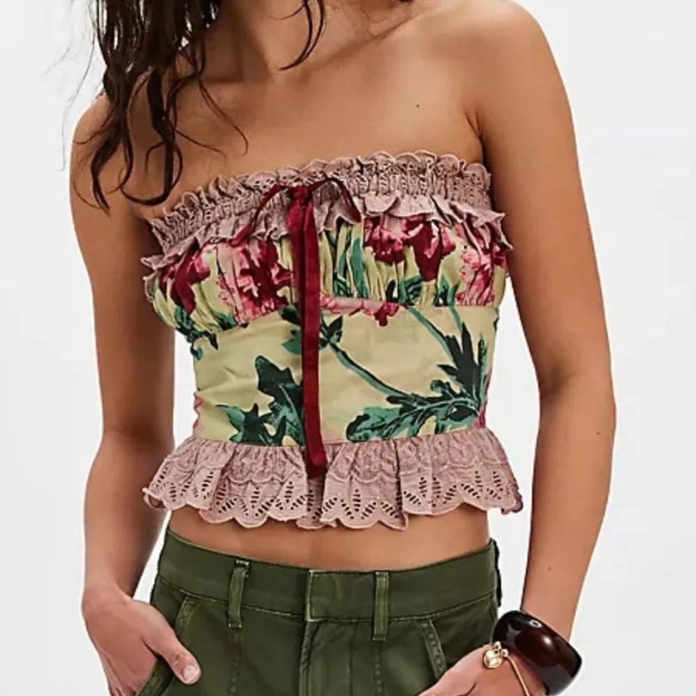 Floral Ruffle Crop Top with Lace Detail